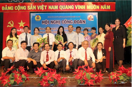 Hội nghị tổng kết hoạt động công đoàn năm học 2012-2013 và triển khai chương trình hoạt động năm học 2013-2014