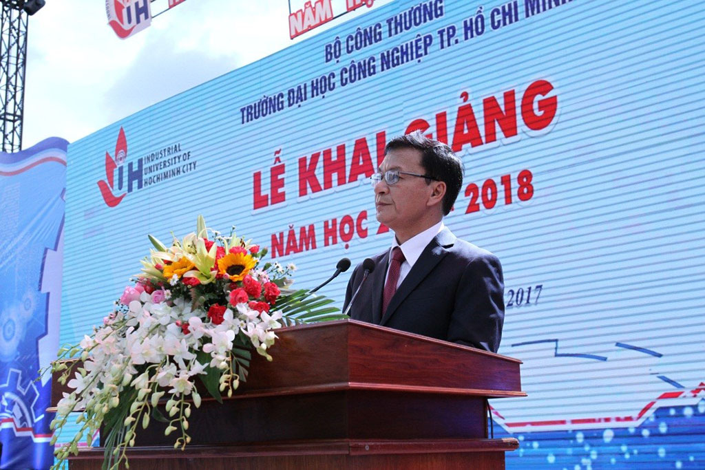 Trường Đại học Công nghiệp TP. Hồ Chí Minh khai giảng năm học 2017-2018