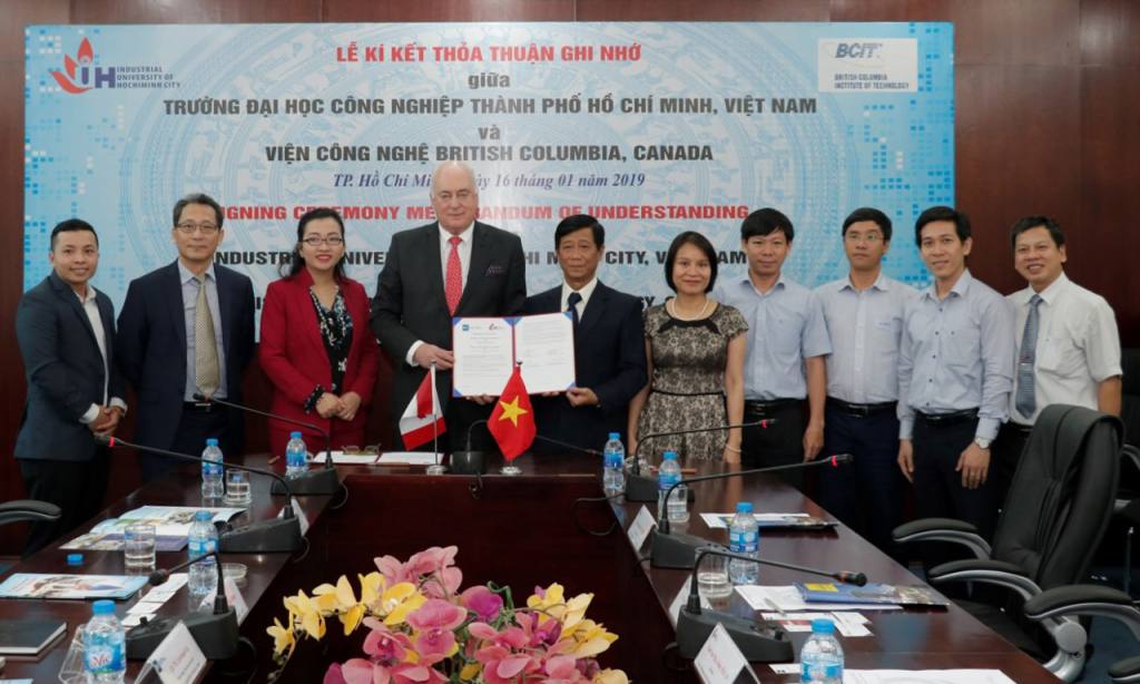 Ký kết thỏa thuận hợp tác học thuật giữa IUH và BCIT