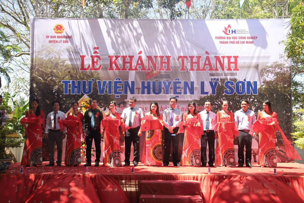 Lễ khánh thành Thư viện huyện Lý Sơn