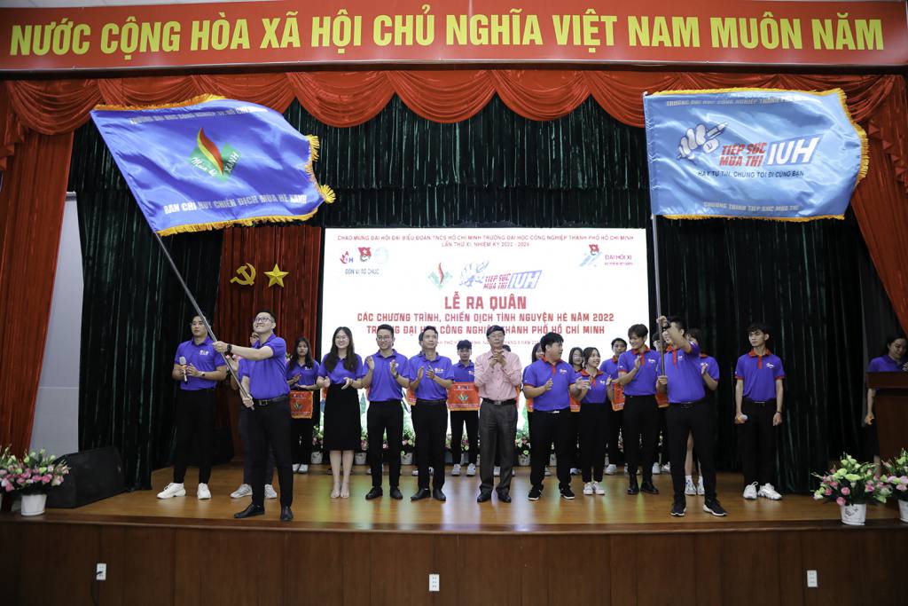 Tuổi trẻ IUH ra quân các chương trình, chiến dịch tình nguyện hè 2022