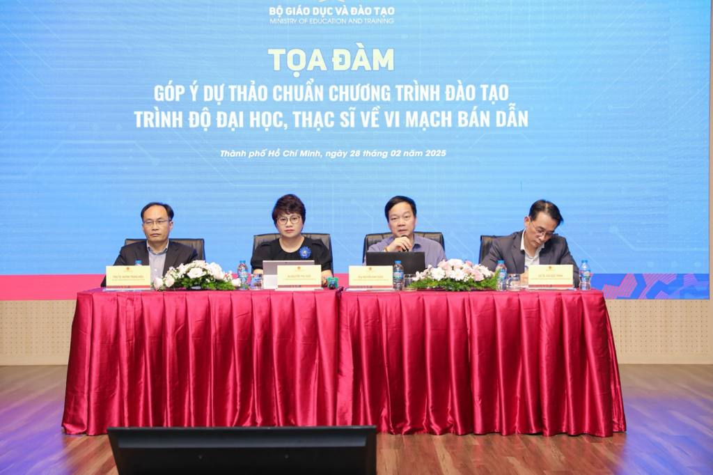 Tọa đàm dự thảo chuẩn chương trình đào tạo trình độ đại học, thạc sĩ trong ngành vi mạnh bán dẫn