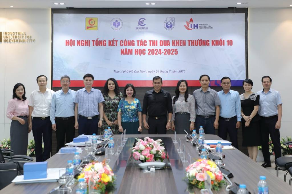 Hội nghị tổng kết công tác thi đua khen thưởng Khối thi đua số 10 năm học 2024–2025
